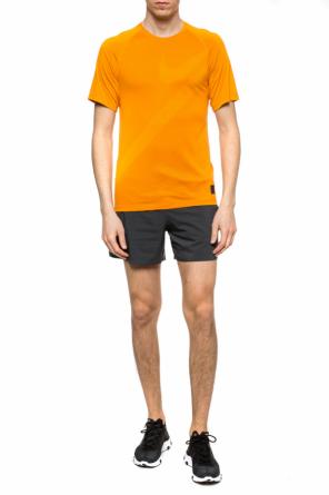 Workout t-shirt with a logo, zdjęcie 2 Workout t-shirt with a logo od Nike